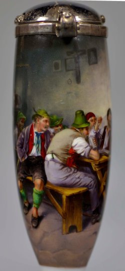 Adolf Lüben (1837-1905) Schnadahüpfln – Bauern im Wirtshaus, Porzellanmalerei, Pfeifenkopf, D2354