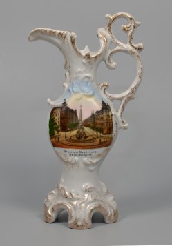 Hasselbachplatz um 1900, Porzellandekor, Vase, D0858
