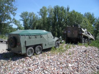 Schützenpanzerwagen für Kinder, Präsentation in Schönebeck vor Kauf 2005