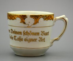 Barttasse, Moustache Cup, 1062