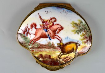 Tabatiere-Deckel, Emaille mit Kupferkern, Wildschweinjagd, D2586