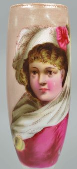 Mädchen mit Tuch um den Kopf, Porzellanmalerei, Pfeifenkopf, D2488